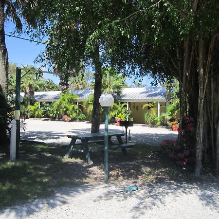 Anchor Inn And Cottages Sanibel Exterior photo